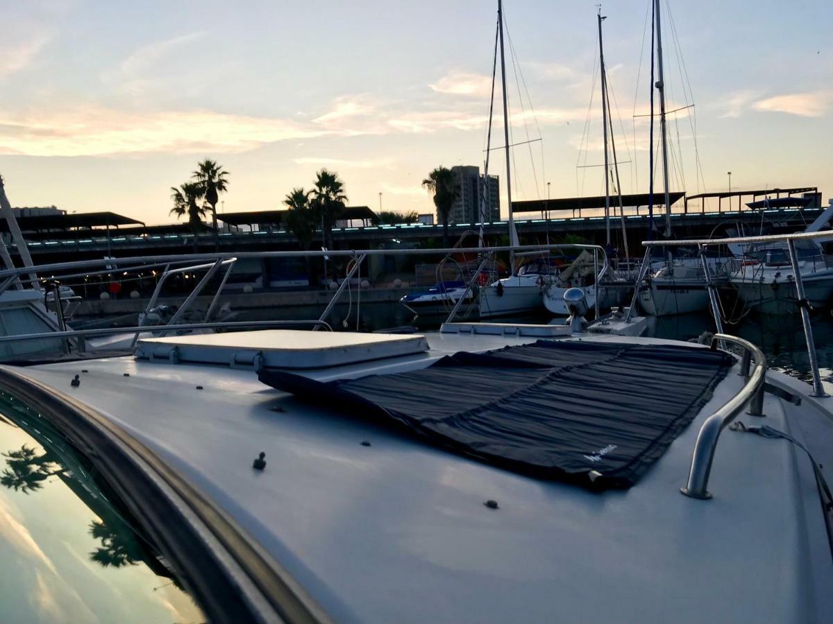 Yacht Experience Barcelona Hotel Sant Adria de Besos Exterior foto